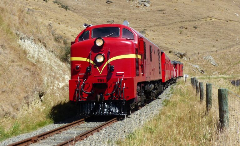 Ref. BOIT20190206001 Empresa italiana ofrece servicios de transporte intermodal