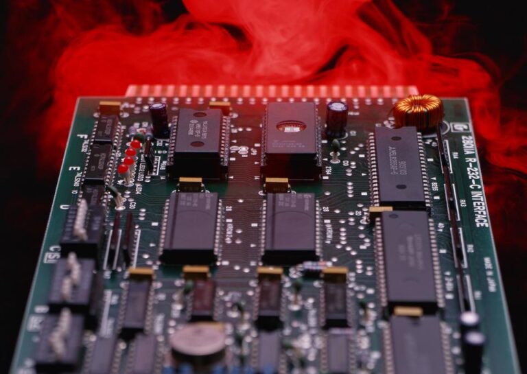 Ref: TRSE20190812001 - Diseño de circuitos integrados y arquitectura informática para computación de alto rendimiento