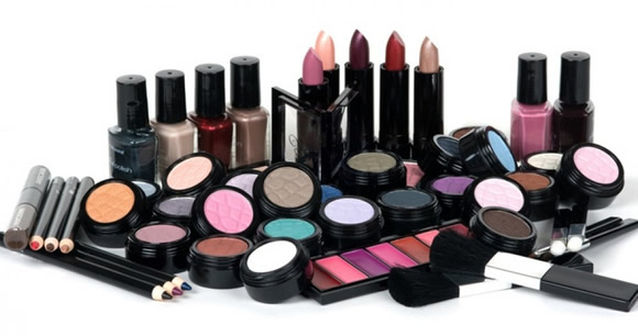 Ref. BOSI20150728001 Fabricante de cosméticos de alta calidad busca distribuidores