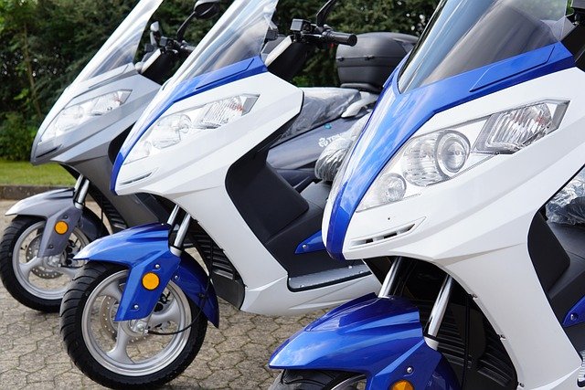 Ref: TRCH20210322001 - Se busca material sostenible y reciclable para cubrir partes de un scooter eléctrico de un asiento.
