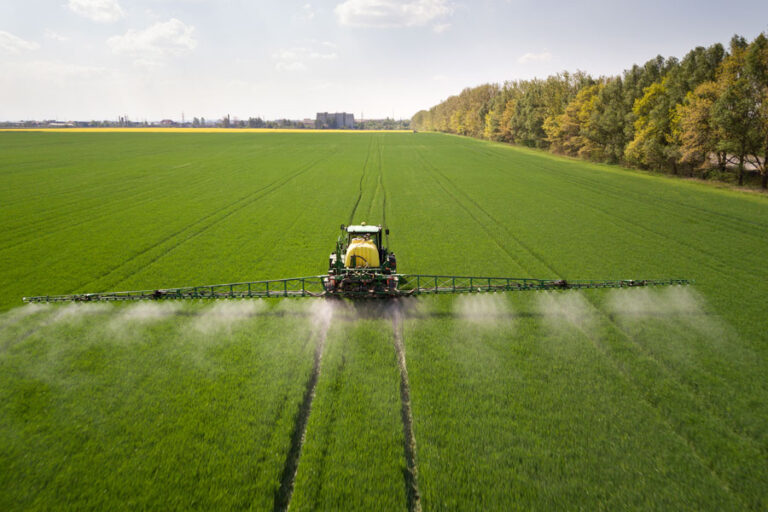Ref. BOFR20210614001 Empresa francesa busca distribuidor en el sur de Europa para sus herbicidas ecológicos.