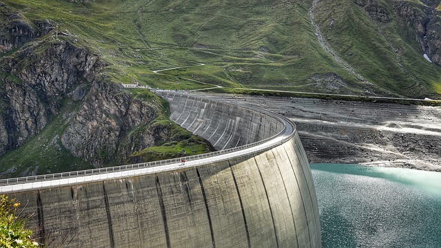 Ref. TRIT20211025001 Empresa constructora italiana busca técnicas innovadoras de colocación de superficies inclinadas en presas y embalses para optimizar procesos y reducir residuos